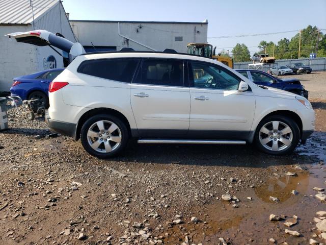 Photo 3 from auction – 2011 CHEVROLET TRAVERSE L with VIN 1GNKVGED8BJ346834