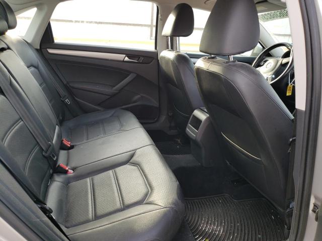 Photo 10 from auction – 2014 VOLKSWAGEN PASSAT S with VIN 1VWAT7A31EC101998