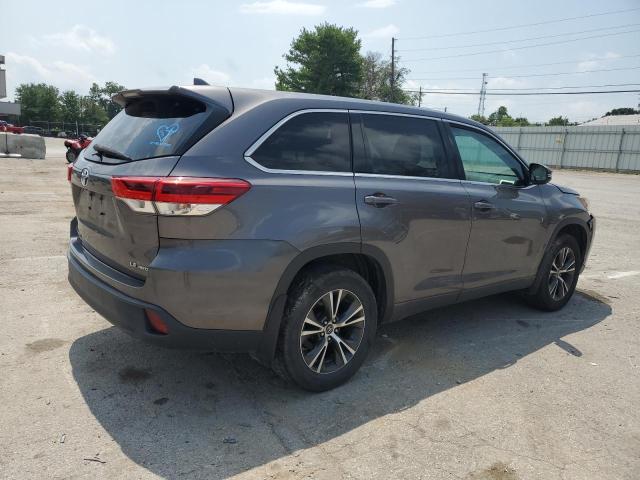 Photo 3 from auction – 2017 TOYOTA HIGHLANDER with VIN 5TDBZRFH5HS377206