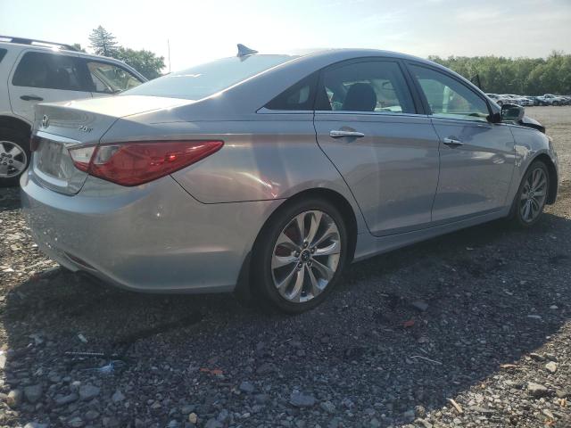 Photo 3 from auction – 2011 HYUNDAI SONATA SE with VIN 5NPEC4ABXBH218179