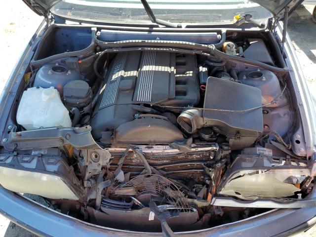 Photo 11 from auction – 2001 BMW 325 I with VIN WBAAV33431FU84599