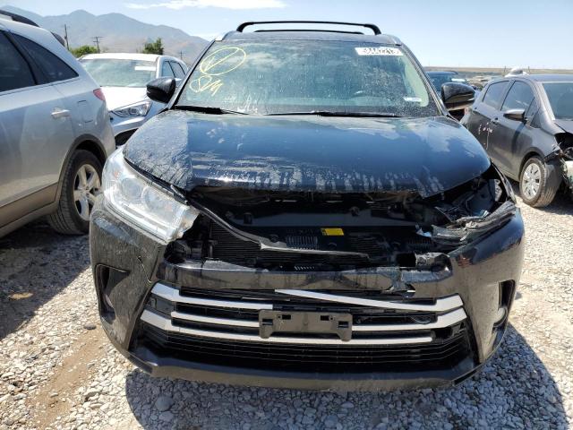 Photo 5 from auction – 2018 TOYOTA HIGHLANDER with VIN 5TDKZRFH4JS281248
