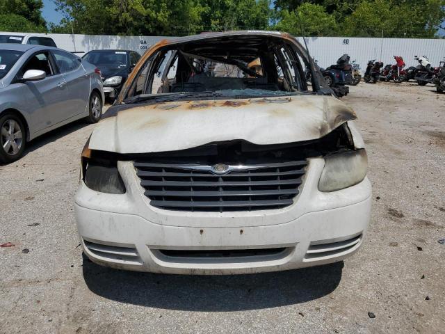 Photo 5 from auction – 2005 CHRYSLER TOWN & COU with VIN 1C4GP45R85B430816