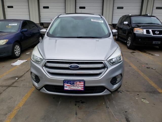 Photo 5 from auction – 2017 FORD ESCAPE SE with VIN 1FMCU0G93HUC52671