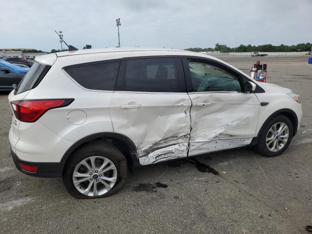 Photo 3 from auction – 2019 FORD ESCAPE SE with VIN 1FMCU9GD1KUB42198