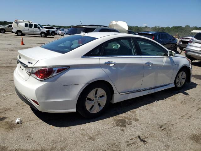 Photo 3 from auction – 2013 HYUNDAI SONATA HYB with VIN KMHEC4A47DA051108