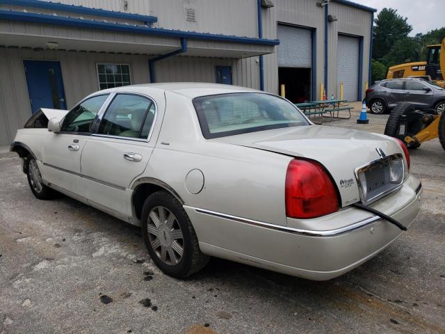 Photo 2 from auction – 2004 LINCOLN TOWN CAR U with VIN 1LNHM83W94Y649546