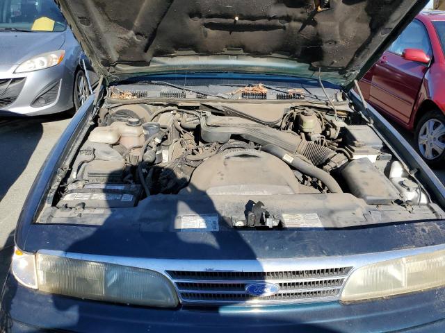 Photo 11 from auction – 1994 FORD CROWN VICT with VIN 2FALP74W5RX142929