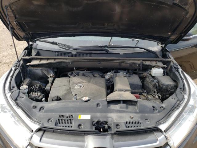 Photo 12 from auction – 2019 TOYOTA HIGHLANDER with VIN 5TDJZRFH6KS611744