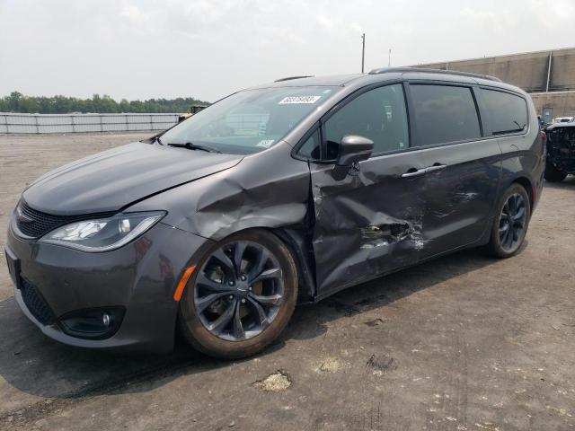 CHRYSLER PACIFICA L 2019 with VIN 2C4RC1GG8KR523055 - Photo from auction