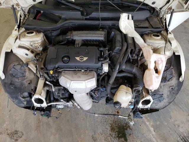 Снимка 11 от търг – 2010 MINI COOPER с VIN WMWMR3C50ATU97693