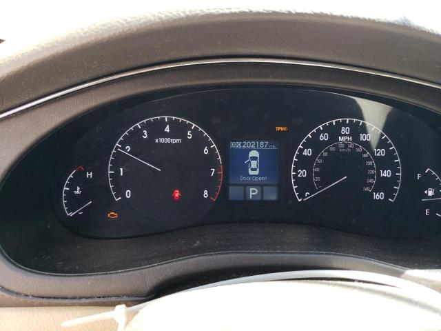 Photo 9 from auction – 2011 HYUNDAI GENESIS 3. with VIN KMHGC4DE5BU135453
