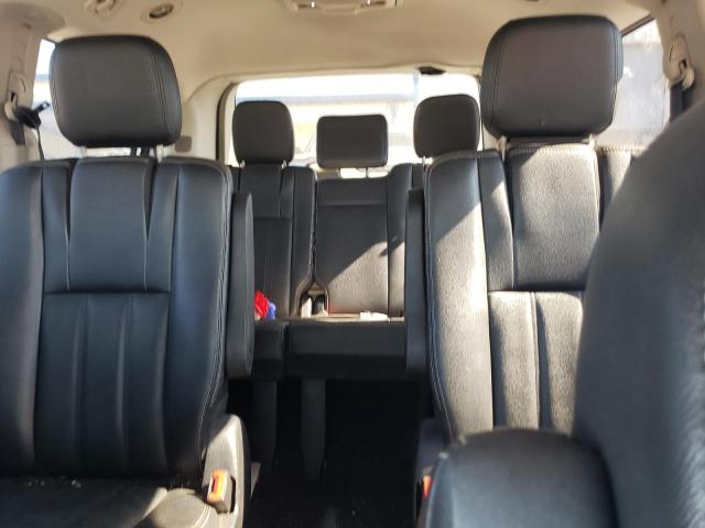 Photo 10 from auction – 2014 CHRYSLER TOWN & COU with VIN 2C4RC1BG2ER271704