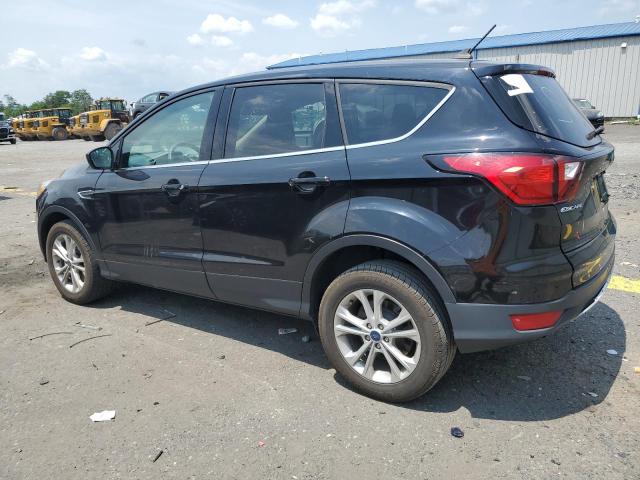 Photo 2 from auction – 2019 FORD ESCAPE SE with VIN 1FMCU9GDXKUB42474