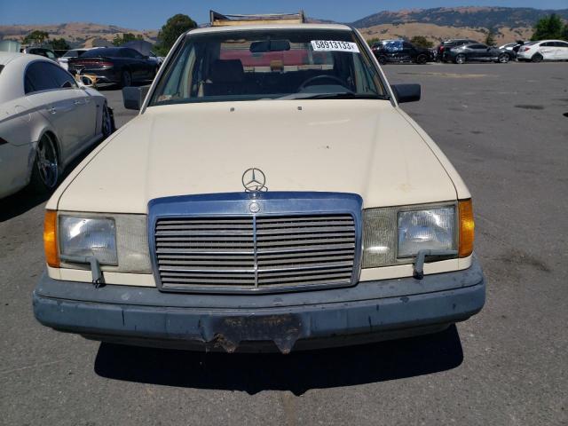Photo 5 from auction – 1988 MERCEDES-BENZ 300 E with VIN WDBEA30D3JA584640
