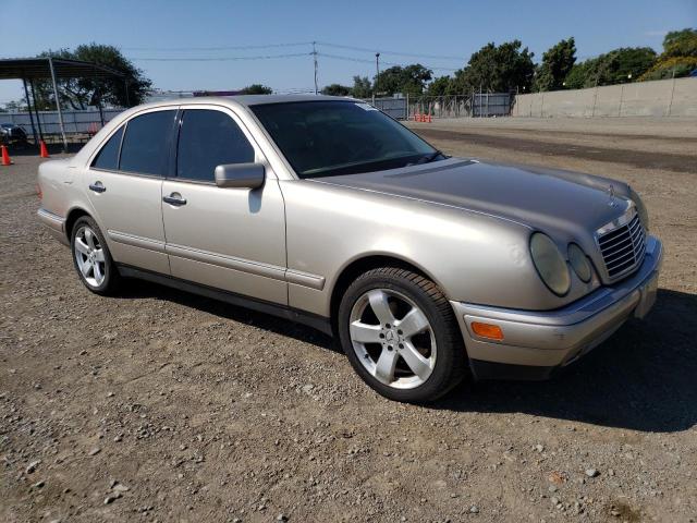 Photo 4 from auction – 1999 MERCEDES-BENZ E 320 with VIN WDBJF65HXXA921925