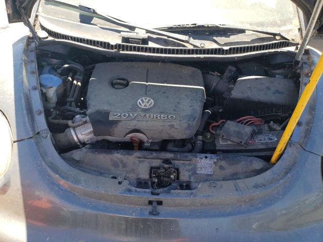 Photo 11 from auction – 2004 VOLKSWAGEN NEW BEETLE with VIN 3VWCD31C84M406135