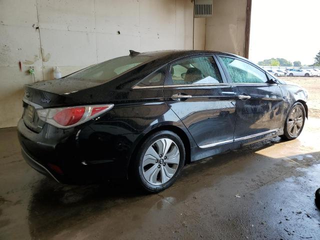 Photo 3 from auction – 2013 HYUNDAI SONATA HYB with VIN KMHEC4A46DA090448