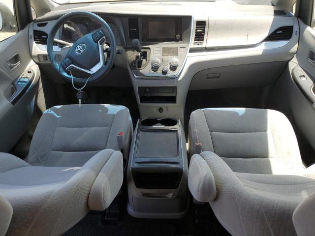 Photo 8 from auction – 2017 TOYOTA SIENNA LE with VIN 5TDKZ3DC7HS818810