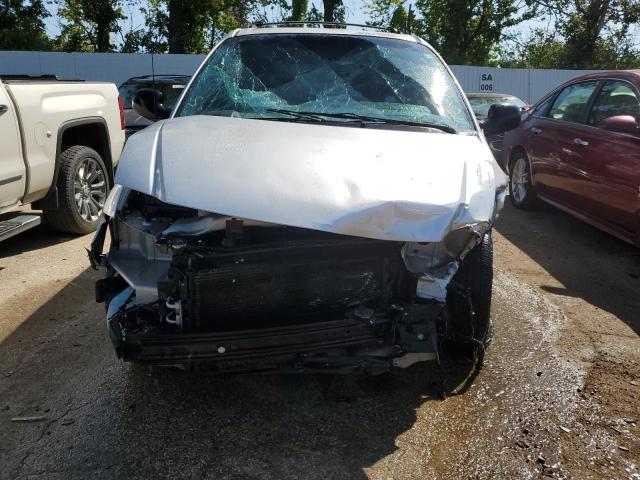 Photo 5 from auction – 2001 DODGE GRAND CARA with VIN 2B8GP54L71R410504