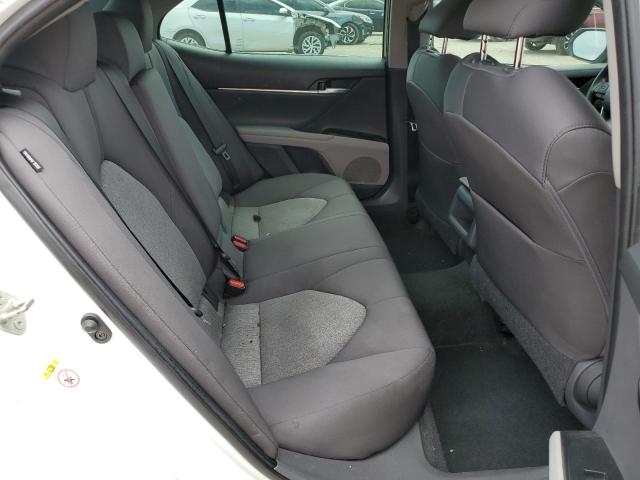 Foto 10 de la subasta – 2018 TOYOTA CAMRY L con VIN 4T1B11HK4JU650604