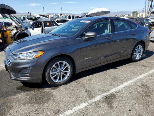 FORD FUSION SE 2019 with VIN 3FA6P0LU7KR104160 - Photo from auction