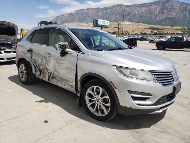 Photo 4 from auction – 2017 LINCOLN MKC SELECT with VIN 5LMCJ2D95HUL28106