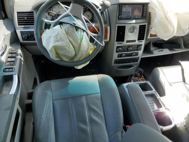 Photo 8 from auction – 2008 CHRYSLER TOWN & COU with VIN 2A8HR54P88R787304