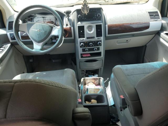 Photo 8 from auction – 2010 CHRYSLER TOWN & COU with VIN 2A4RR5D14AR232129