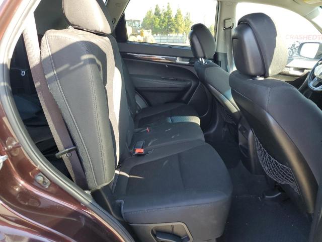 Photo 11 from auction – 2015 KIA SORENTO LX with VIN 5XYKT4A60FG606931
