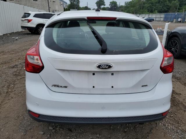Foto 6 de la subasta – 2014 FORD FOCUS SE con VIN 1FADP3K28EL434904