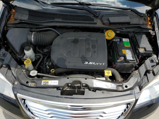 Photo 12 from auction – 2015 CHRYSLER TOWN & COU with VIN 2C4RC1BG4FR610125