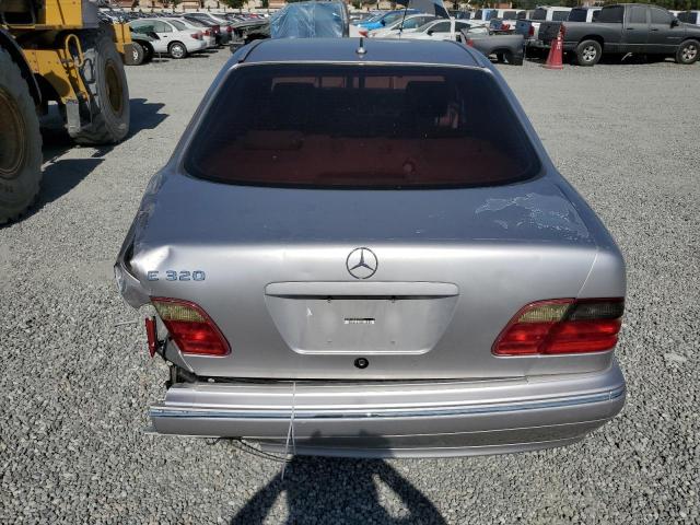 Photo 6 from auction – 2002 MERCEDES-BENZ E 320 with VIN WDBJF65J02B469845