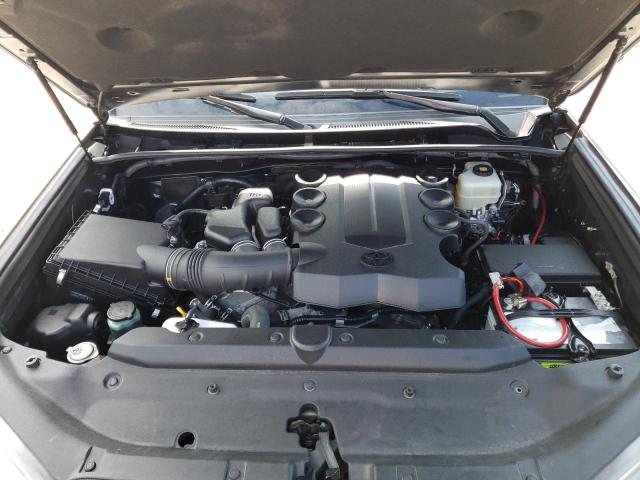 Photo 11 from auction – 2018 TOYOTA 4RUNNER SR with VIN JTEBU5JR6J5571077