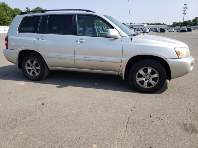 Photo 4 from auction – 2004 TOYOTA HIGHLANDER with VIN JTEDP21A540035215
