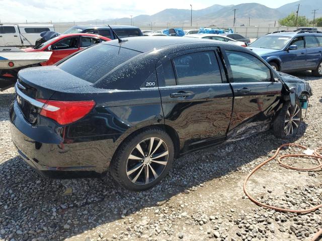 Photo 3 from auction – 2013 CHRYSLER 200 LIMITE with VIN 1C3CCBCG6DN515963