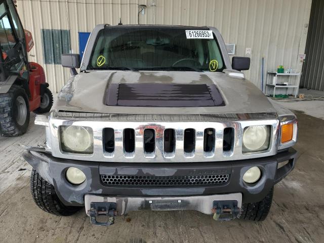 Photo 5 from auction – 2006 HUMMER H3 with VIN 5GTDN136368185592