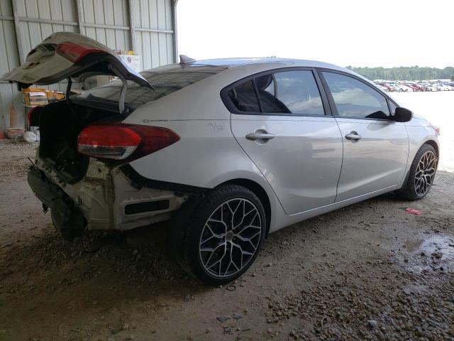 Photo 3 from auction – 2018 KIA FORTE LX with VIN 3KPFK4A73JE200077