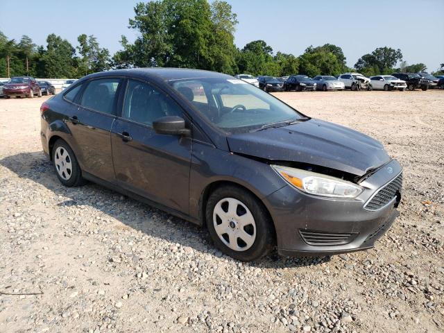 Снимка 4 от търг – 2015 FORD FOCUS S с VIN 1FADP3E21FL345267