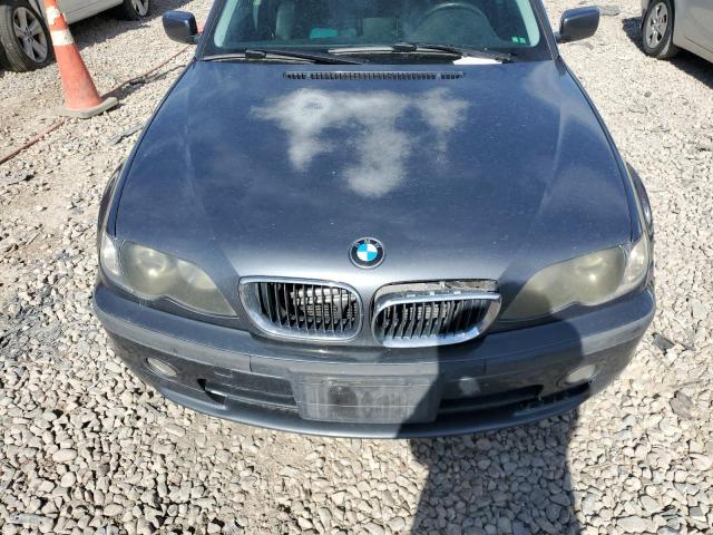 Photo 11 from auction – 2002 BMW 325 I with VIN WBAEV33492PD00394