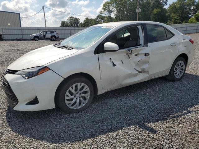 TOYOTA COROLLA L 2018 with VIN 5YFBURHEXJP757495 - Photo from auction