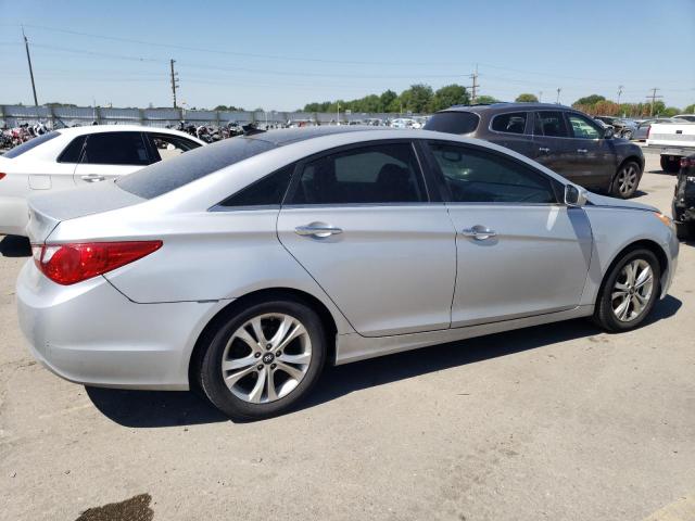 Photo 3 from auction – 2012 HYUNDAI SONATA SE with VIN 5NPEC4AC6CH332030
