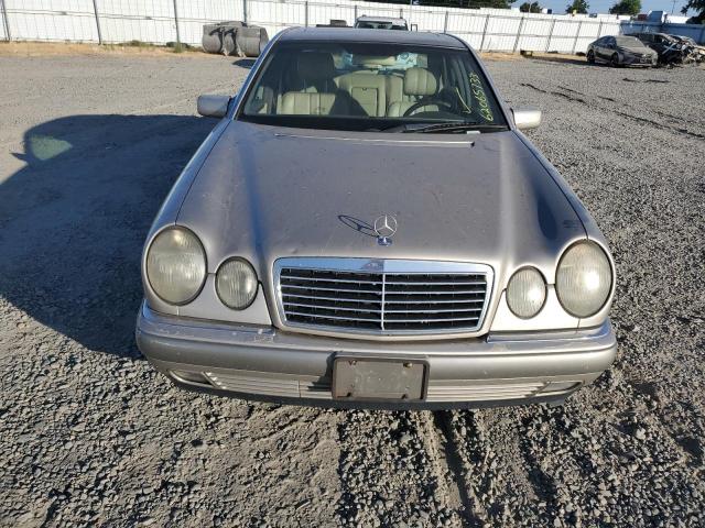 Photo 5 from auction – 1997 MERCEDES-BENZ E 300D with VIN WDBJF20F7VJ025481