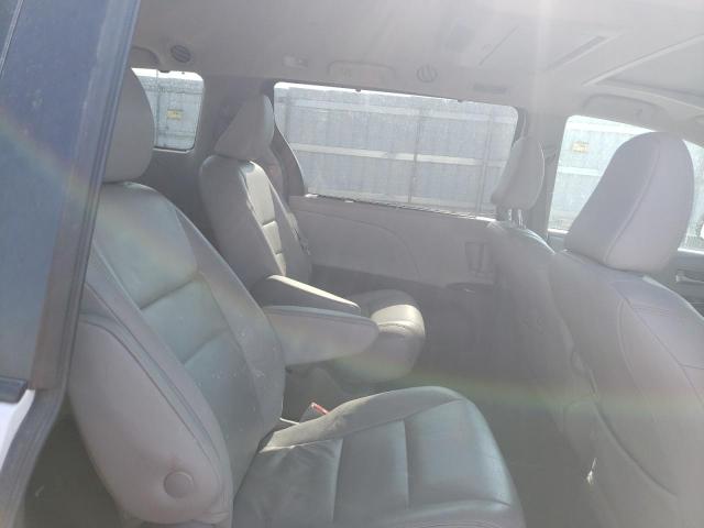 Photo 11 from auction – 2018 TOYOTA SIENNA XLE with VIN 5TDDZ3DC1JS205144
