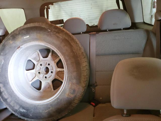 Photo 10 from auction – 2005 FORD ESCAPE XLT with VIN 1FMCU931X5KA04543