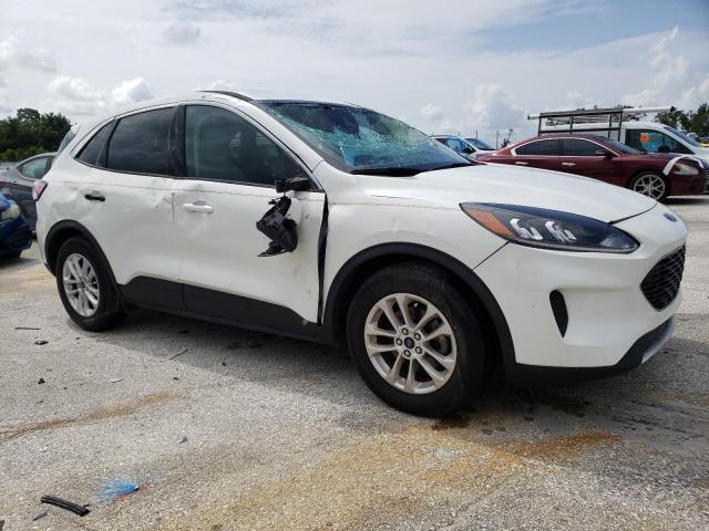 Photo 4 from auction – 2020 FORD ESCAPE SE with VIN 1FMCU0G69LUA94271