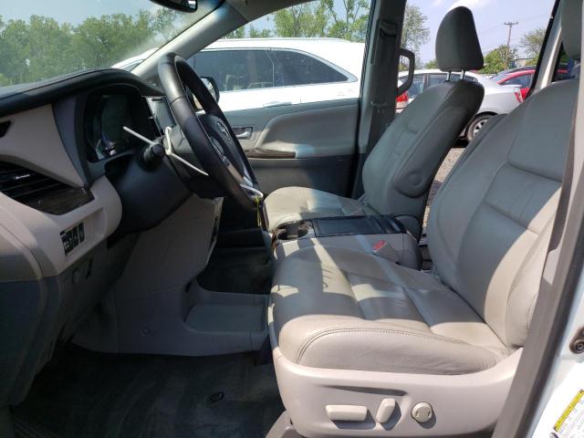 Photo 7 from auction – 2017 TOYOTA SIENNA XLE with VIN 5TDDZ3DC2HS172407