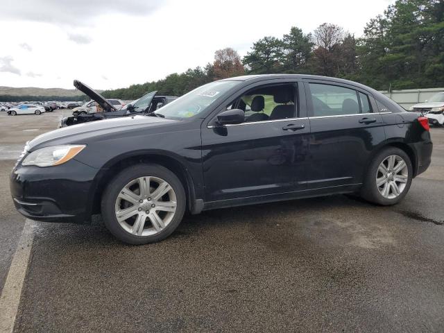 CHRYSLER 200 2013 with VIN 1C3CCBAB1DN735633 - Photo from auction