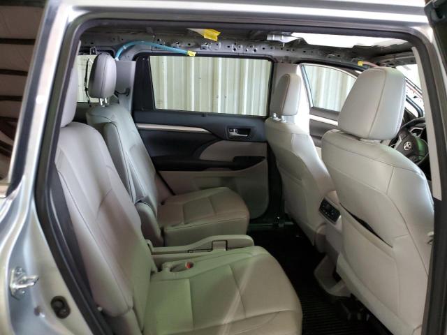 Zdjęcie 11 z aukcji – 2017 TOYOTA HIGHLANDER z VIN 5TDKZRFH3HS195424