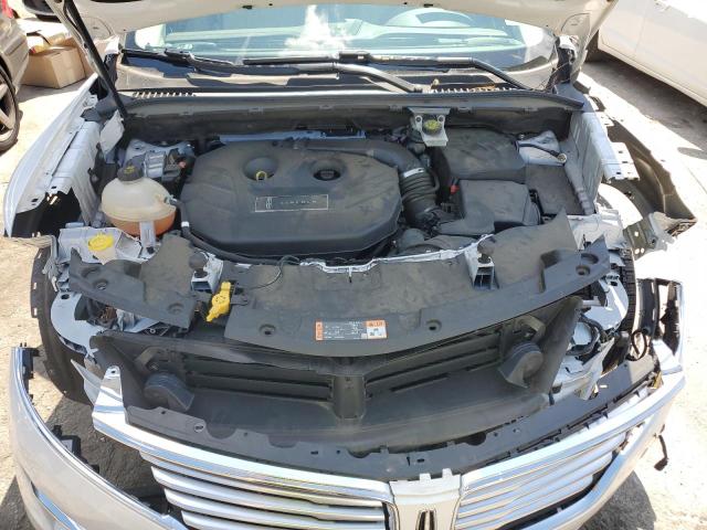 Photo 12 from auction – 2017 LINCOLN MKC RESERV with VIN 5LMCJ3C97HUL62992